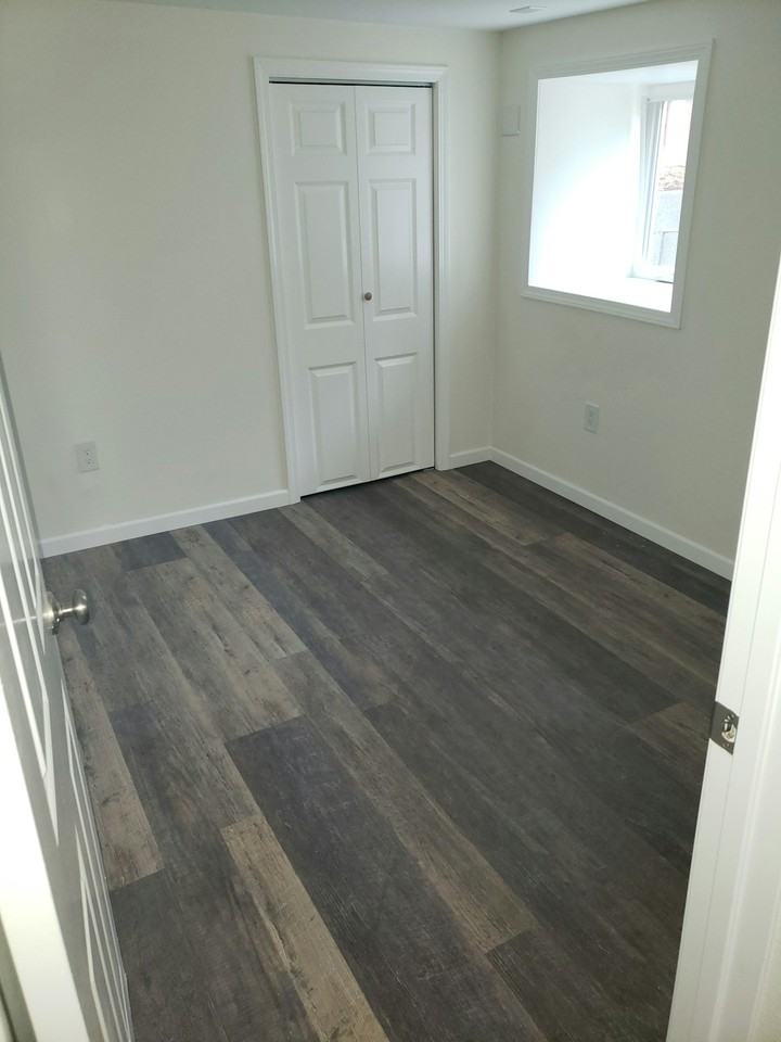 12726 Southeast Oatfield Road - Photo 4 of 15