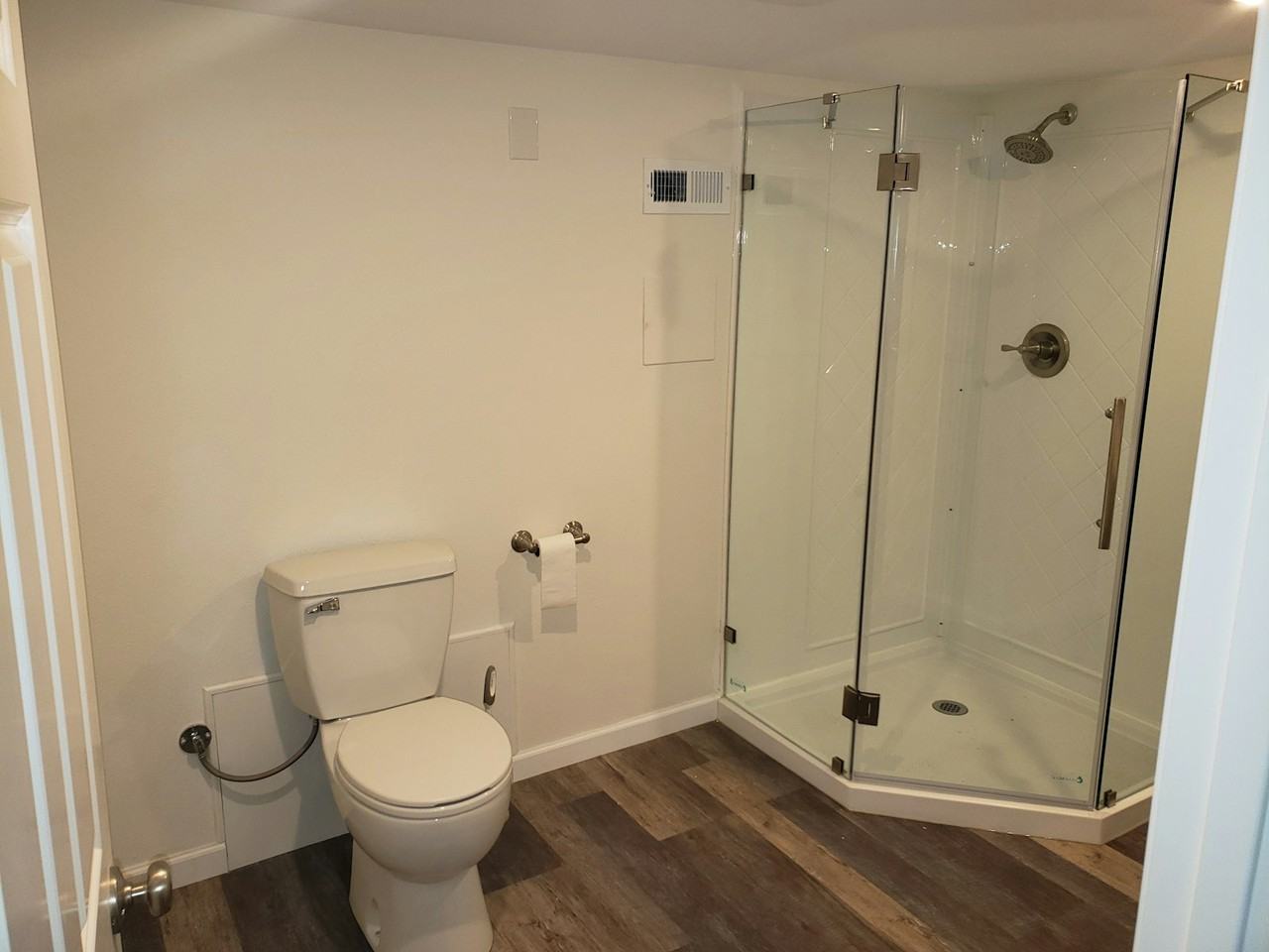 12726 Southeast Oatfield Road - Photo 5 of 15