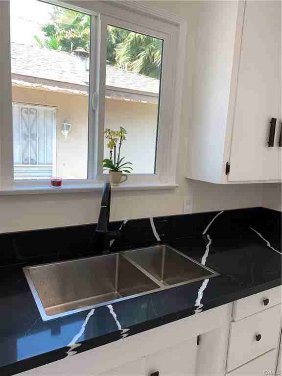 9929 Orange Ave - Photo 3 of 7