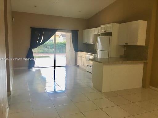 15384 Sw 178th St - Photo 3 of 8