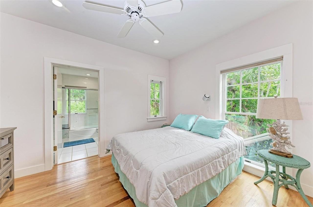 7520 Manasota Key Rd - Photo 4 of 50