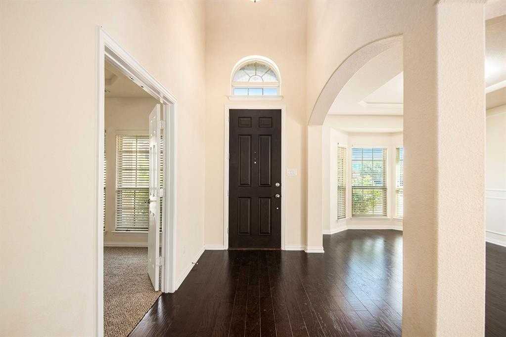 9801 Yellow Cup Drive - Photo 4 of 36