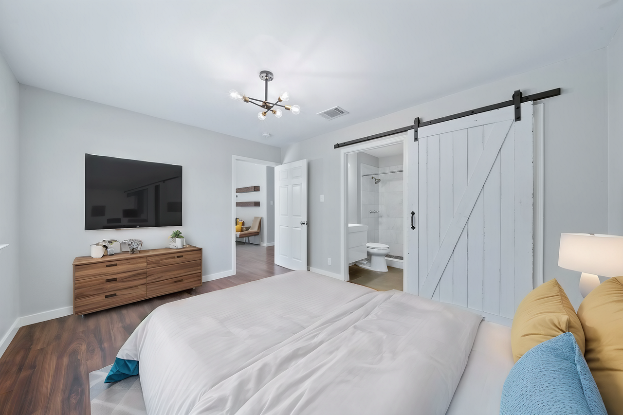 6205 Waycross Dr - Photo 5 of 50