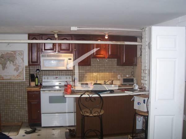 684 Parker St #1 - Photo 2 of 3