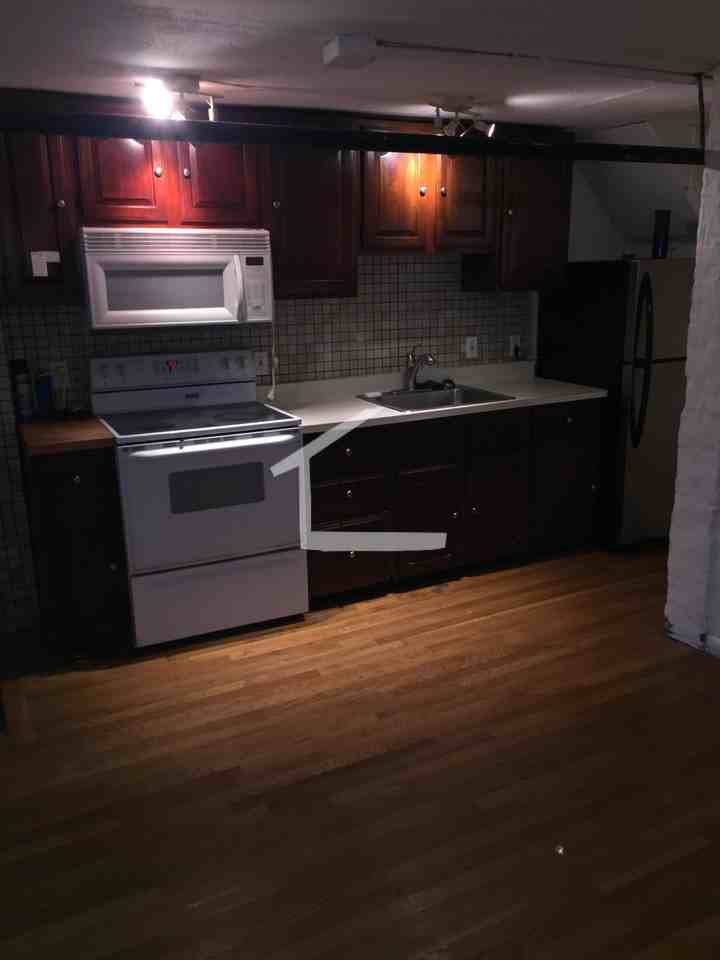 686 Parker St #1 - Photo 7 of 38