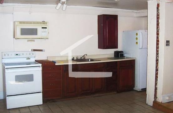 682 Parker St #2 - Photo 5 of 5