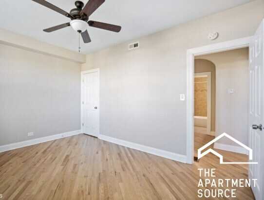 811 Green Bay Rd #211 - Photo 2 of 4