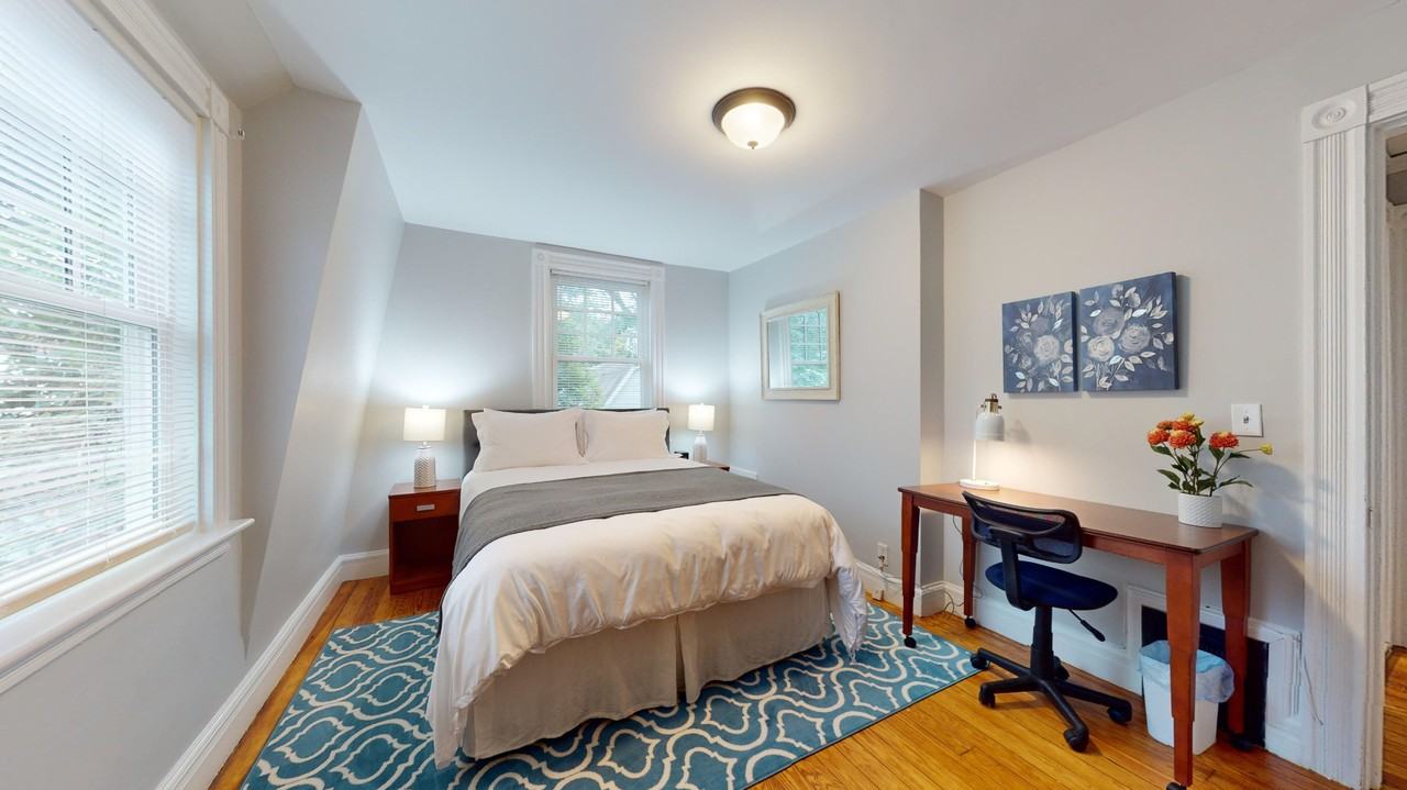 16 Linder Ter - Photo 2 of 17