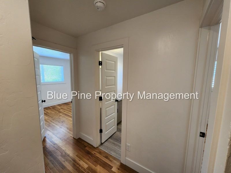 1565 S Higbee Ave - Photo 6 of 17
