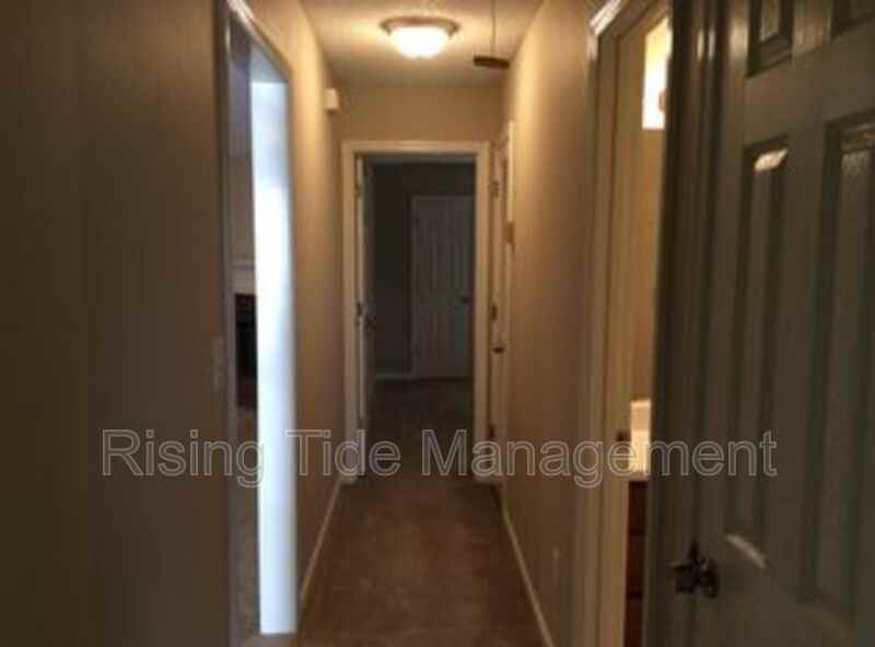 1629 Park Ter - Photo 3 of 12