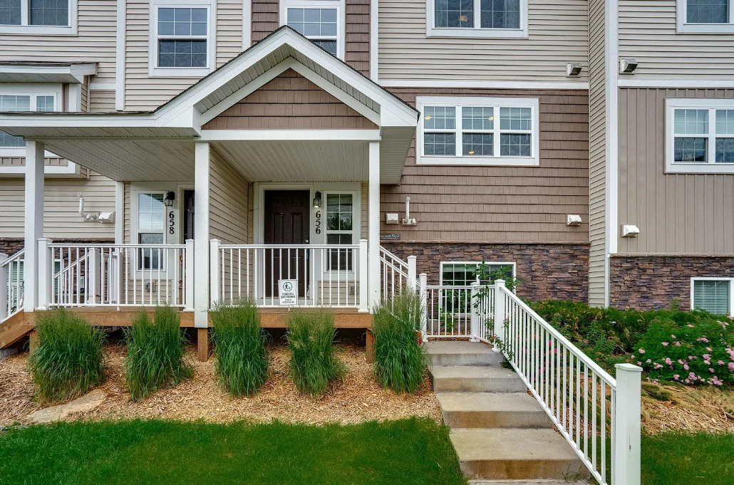 656 Town Center Pkwy - Photo 2 of 25