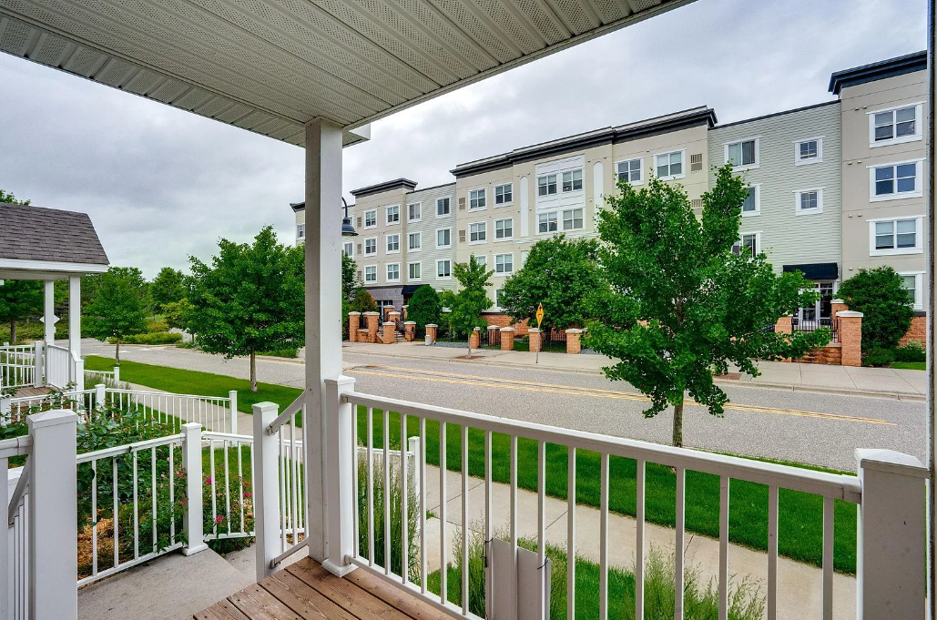 656 Town Center Pkwy - Photo 3 of 25