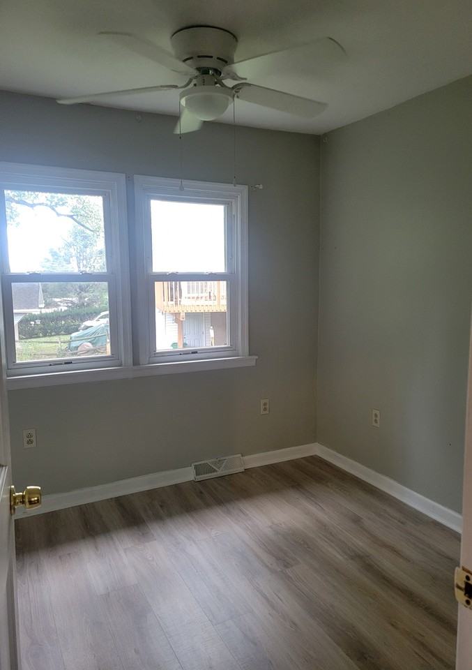 1087 Commonwealth Blvd - Photo 4 of 8