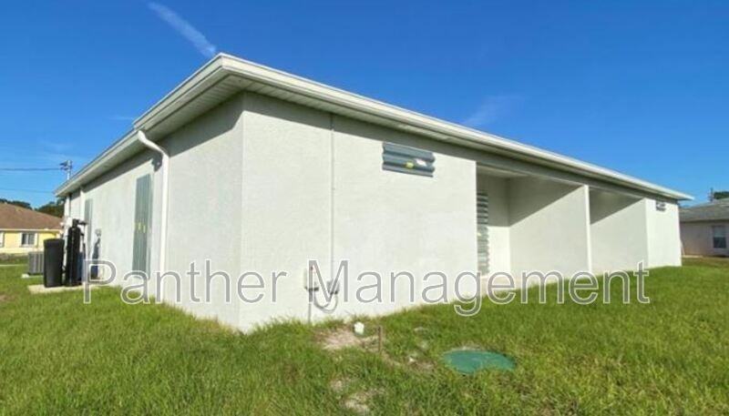 1116 Albert Ave - Photo 2 of 26