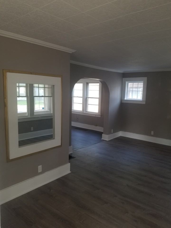 309 Curlew St - Photo 3 of 13