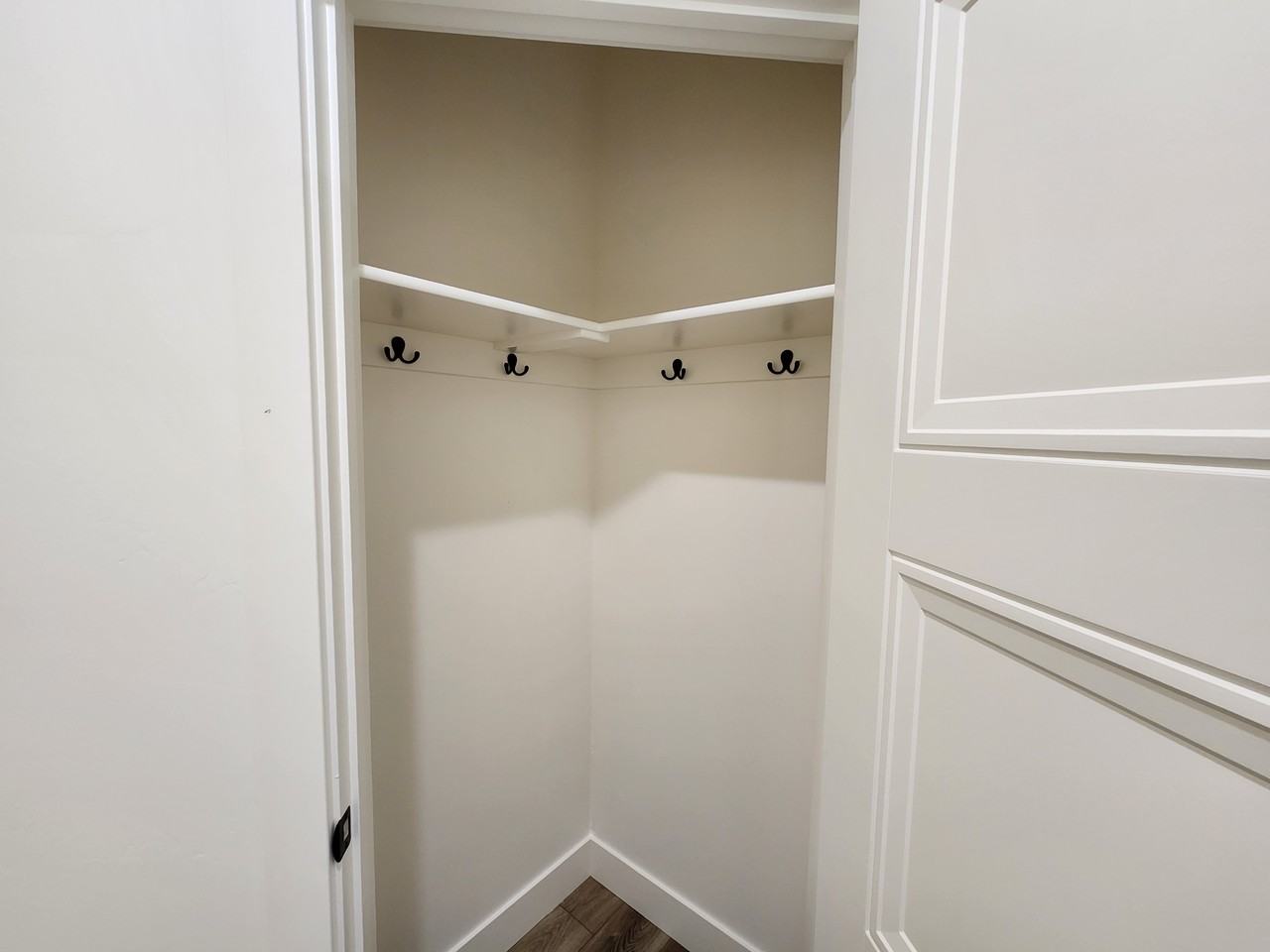 3028 Malakai Ct - Photo 3 of 19