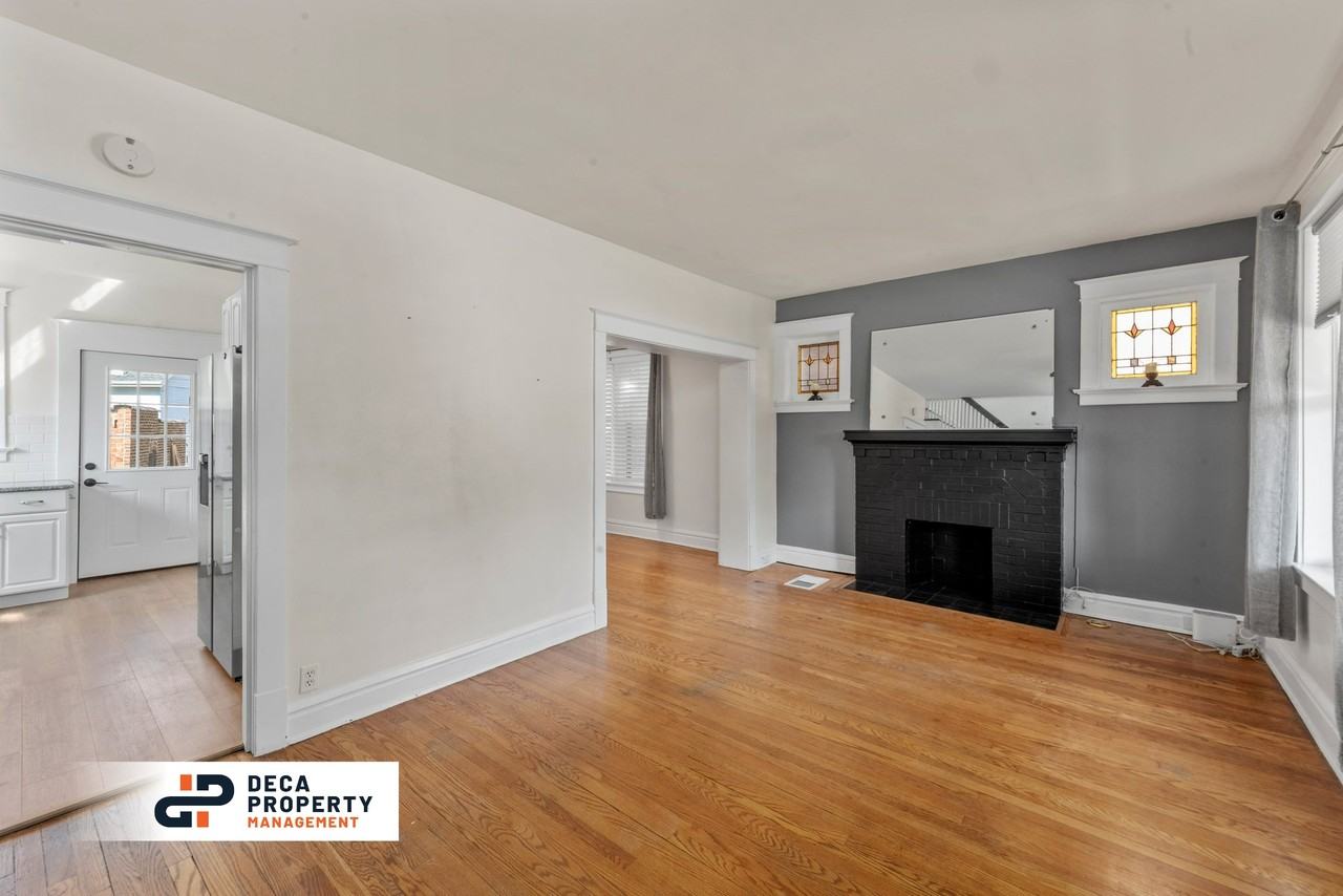2821 Sulphur Ave - Photo 2 of 17