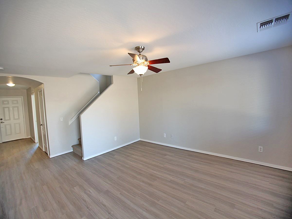 11824 W Avenida Del Sol - Photo 3 of 16