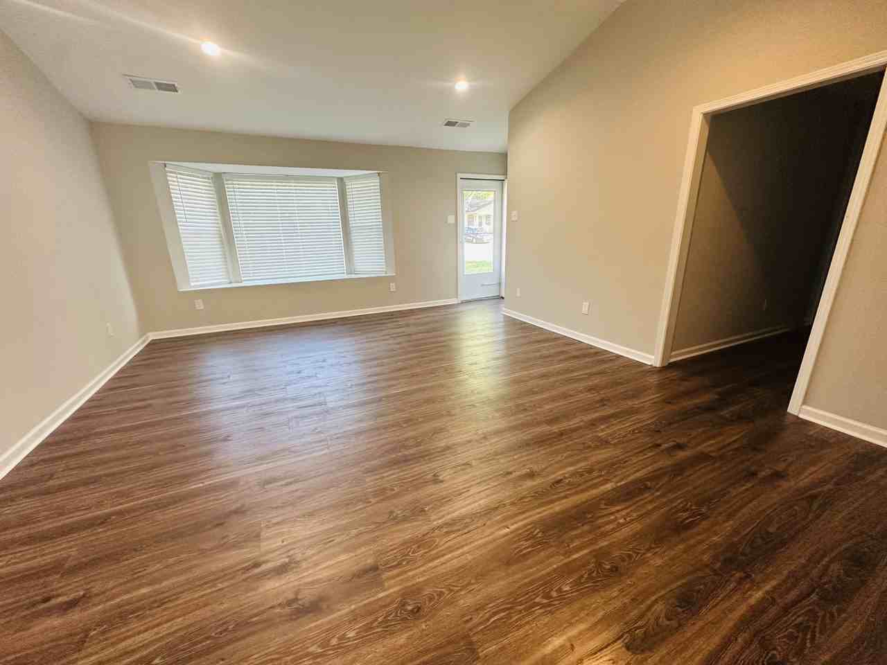 887 Quail Chase Ln - Photo 5 of 13