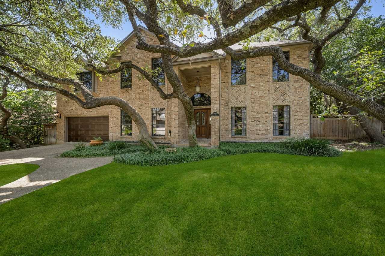 8638 Cheviot Hts - Photo 3 of 40