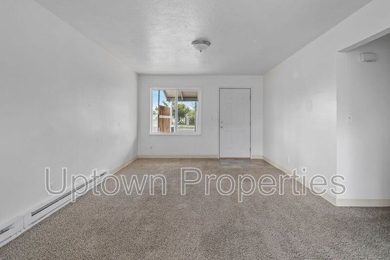 130 N 4th Ave #16 - Photo 5 of 14