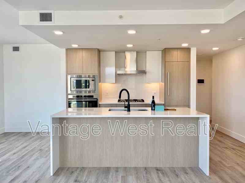 1588 Ellis St #2006 - Photo 4 of 24