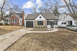 featured image of 231 E 74th Ter