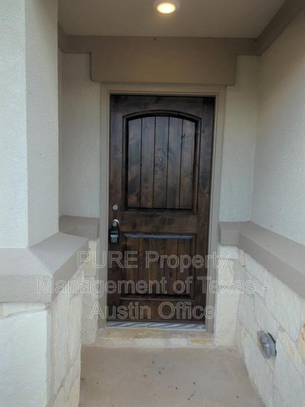 162 Arena Dr - Photo 2 of 25