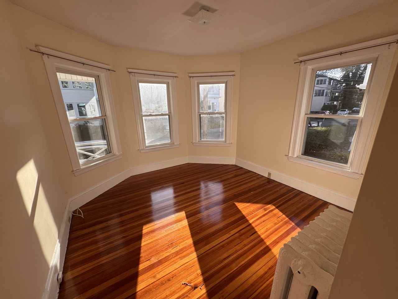 44 Wilson Ave - Photo 2 of 22
