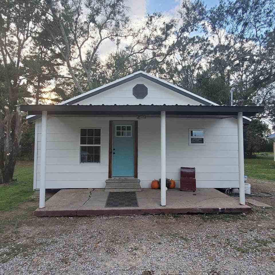 1811 N Church - Photo 2 of 20