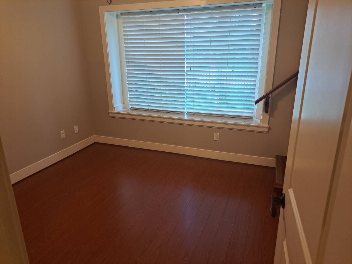 E 26th Ave & Nootka St - Photo 5 of 10