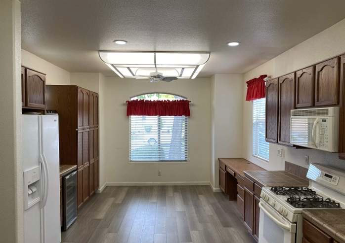 2059 Avella Dr - Photo 3 of 19