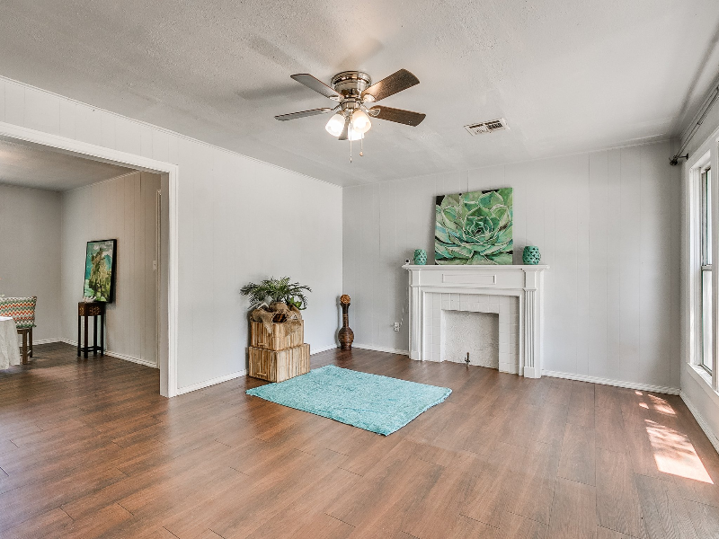 3213 Nw 43rd St - Photo 2 of 17