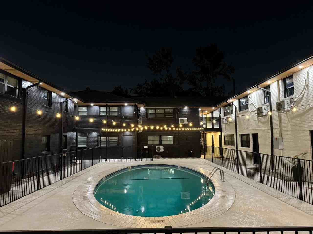 The Block At Montrose - Photo 3 of 50