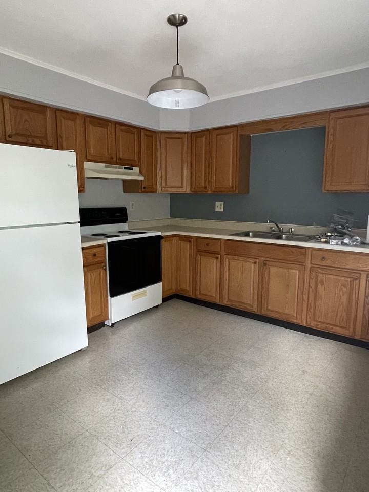 137 Pennsylvania Avenue #NA - Photo 2 of 11