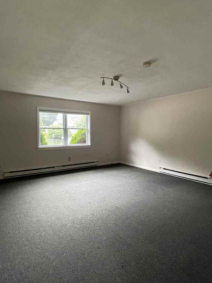 137 Pennsylvania Avenue #NA - Photo 5 of 11