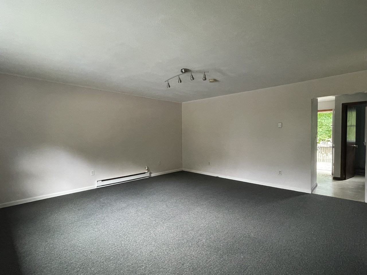 137 Pennsylvania Avenue #NA - Photo 7 of 11