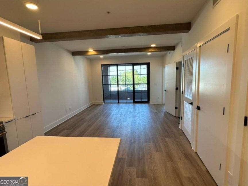 346 Peters St Sw #208 - Photo 7 of 13