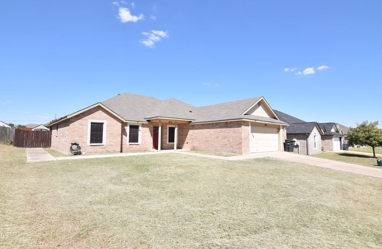 401 Dixon Dr #NA - Photo 3 of 29