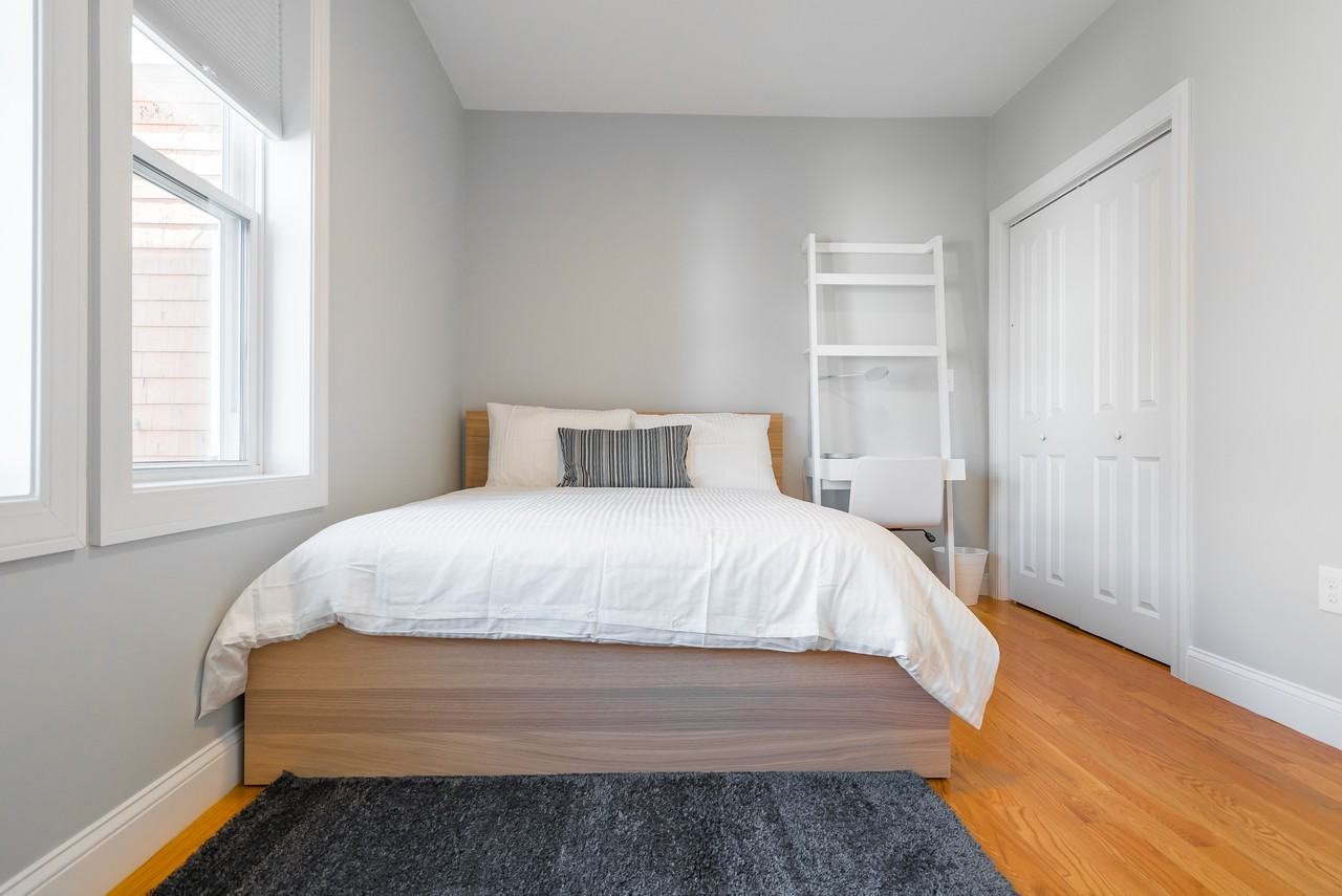 11 Plymouth St #3B - Photo 2 of 20