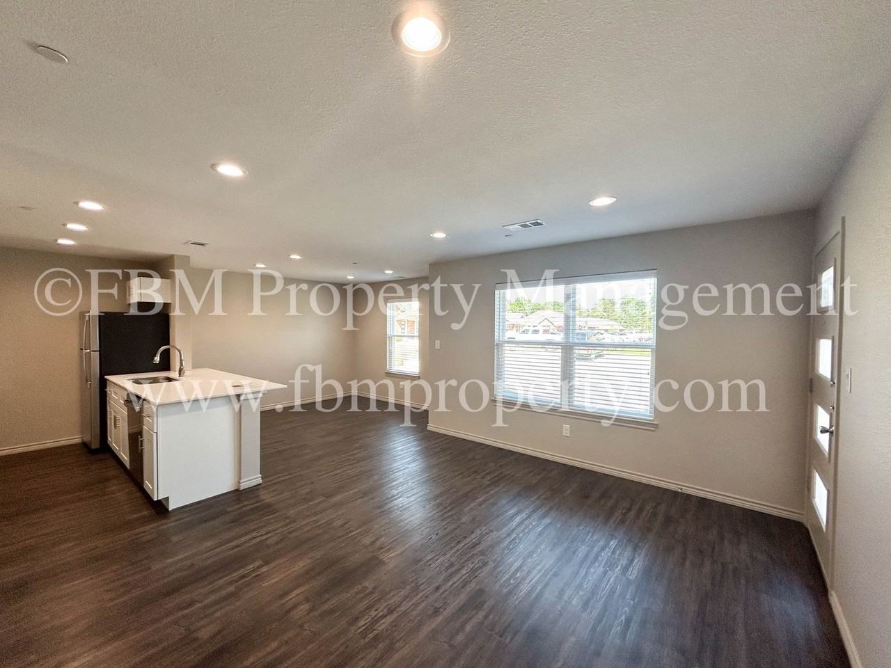 1203 North Clay Street #512 - Photo 4 of 19