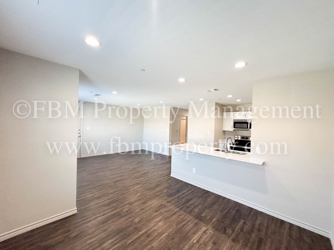 1203 North Clay Street #512 - Photo 6 of 19