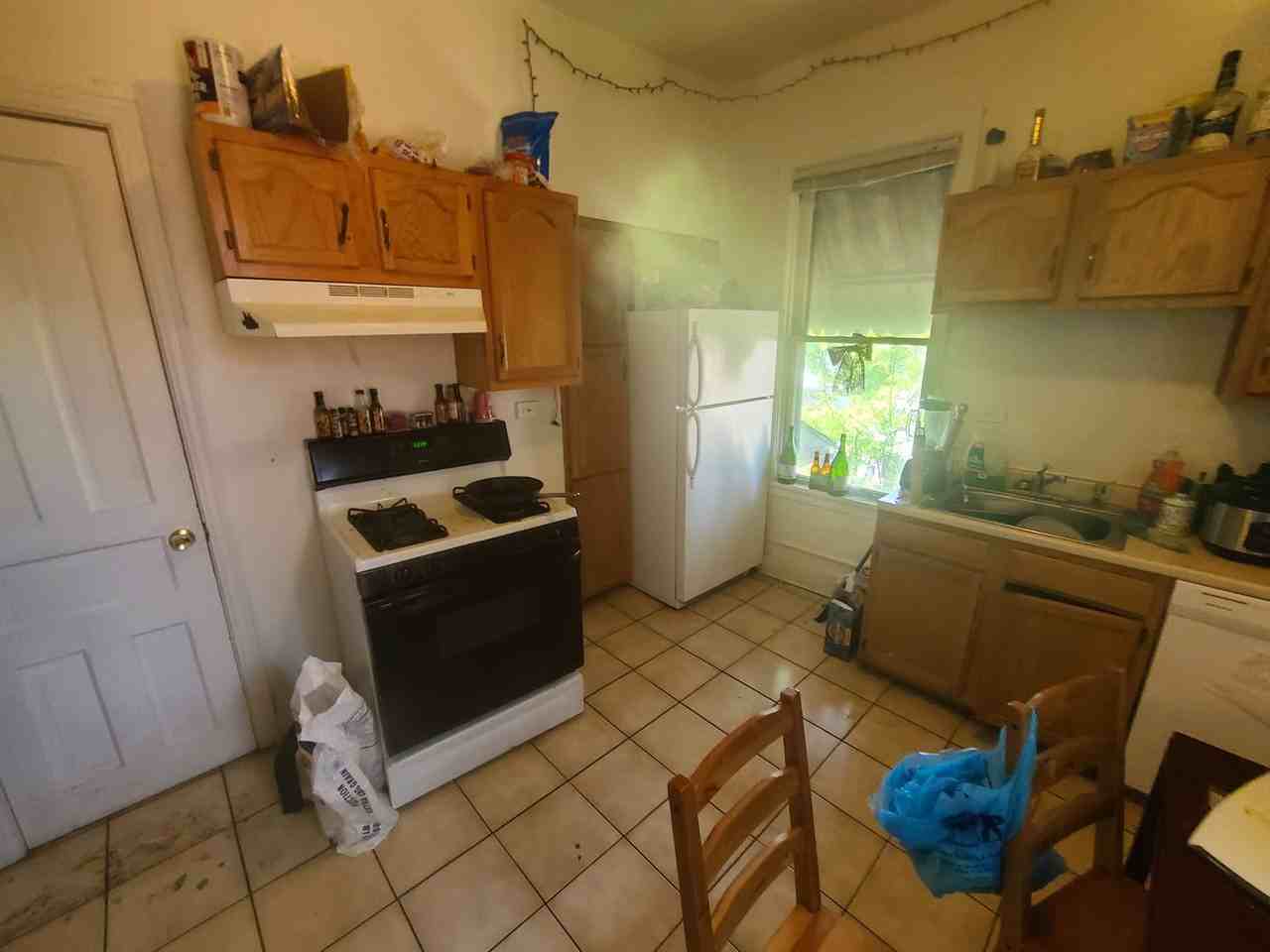 3457 Ward St - Photo 4 of 23