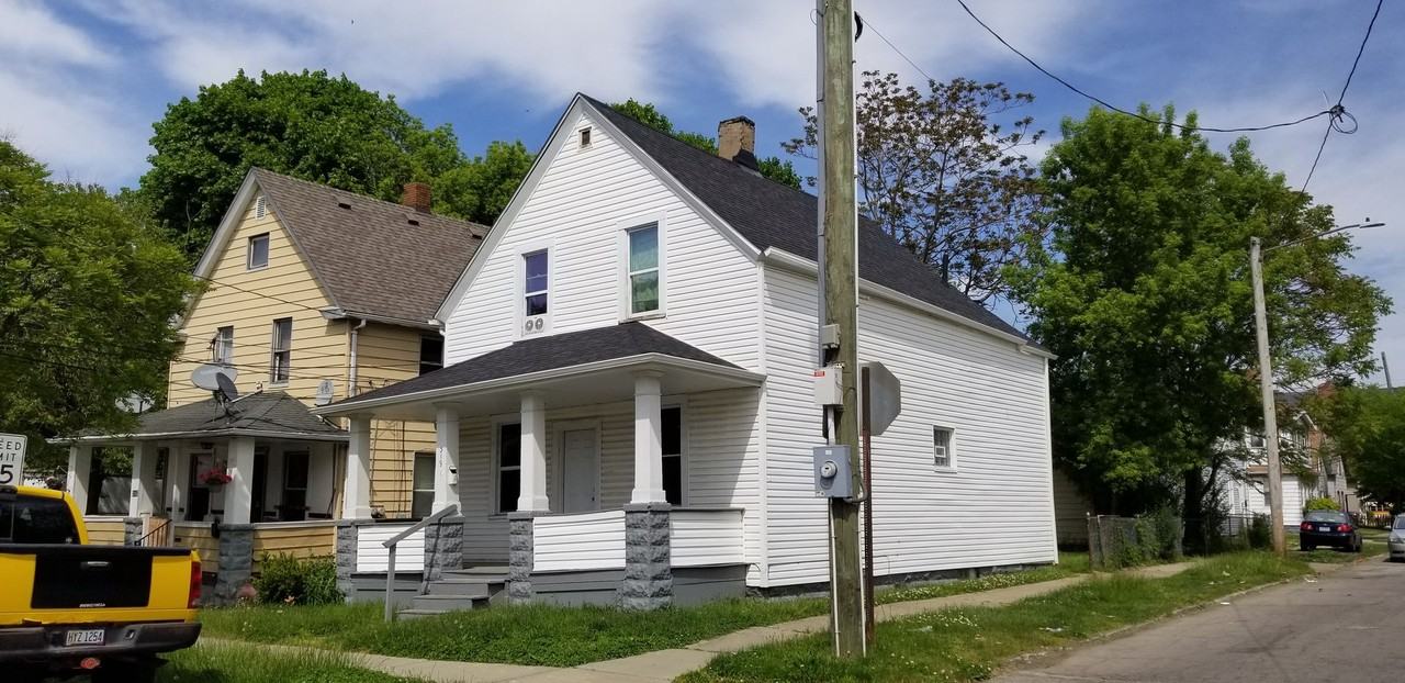 3191 west 43rd st - Photo 2 of 40