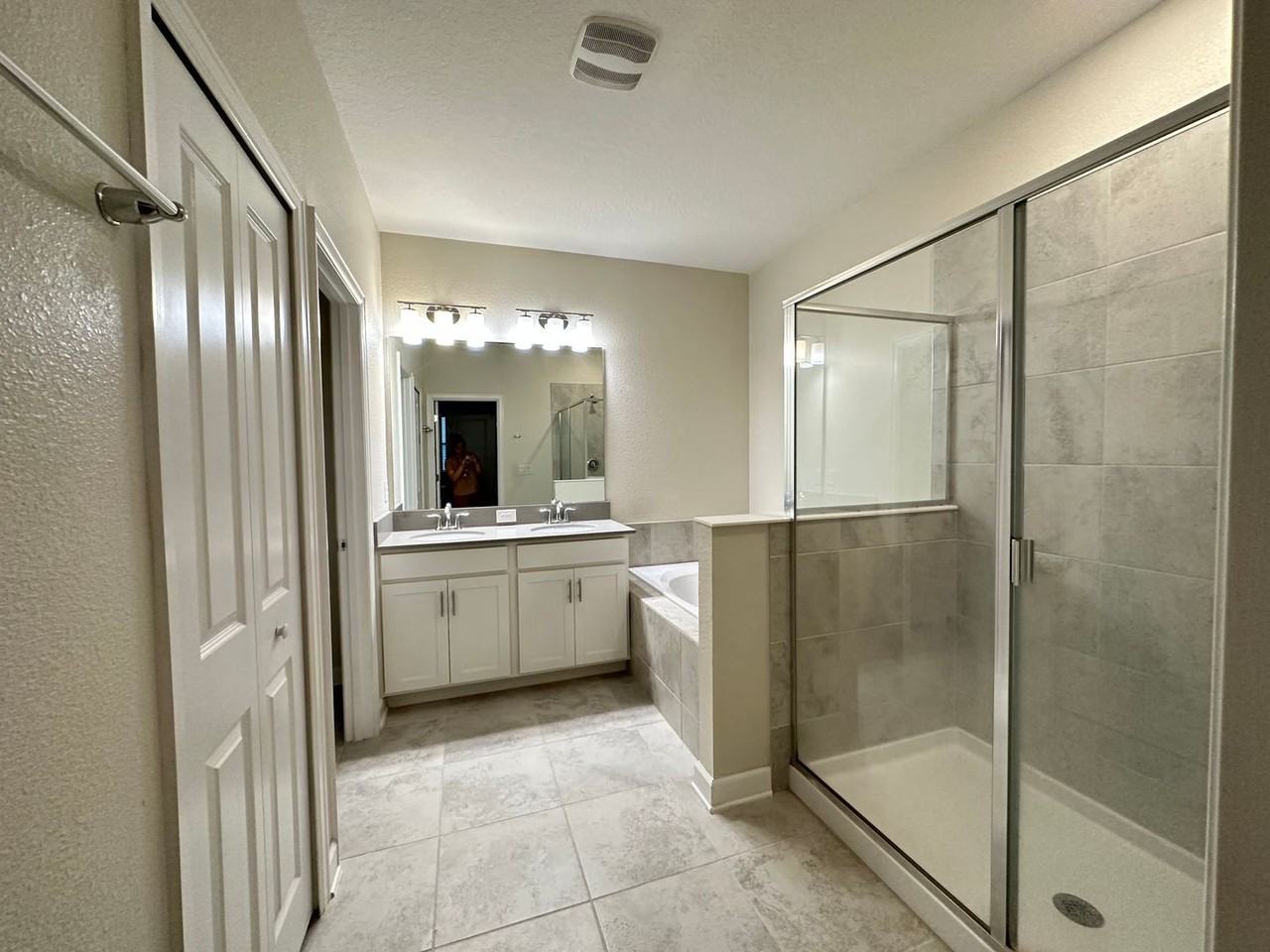 2935 Satire St - Photo 2 of 16