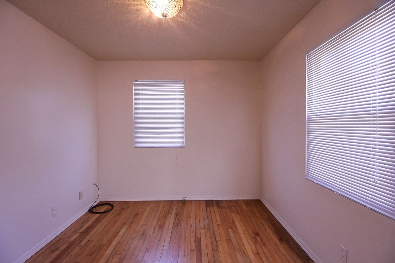 3806 S Rockford Ave #D - Photo 7 of 15