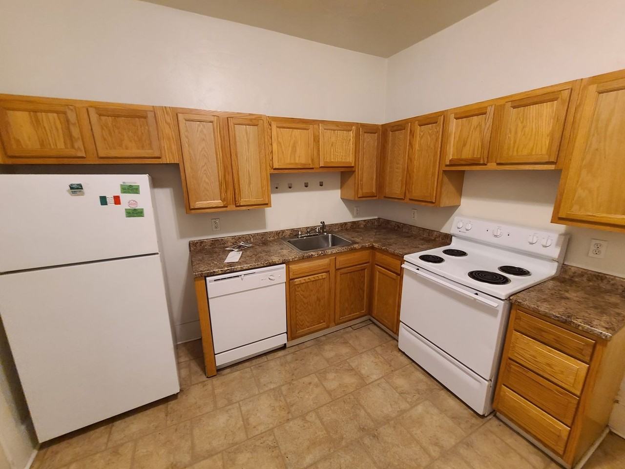 3418 Bates St - Photo 2 of 17