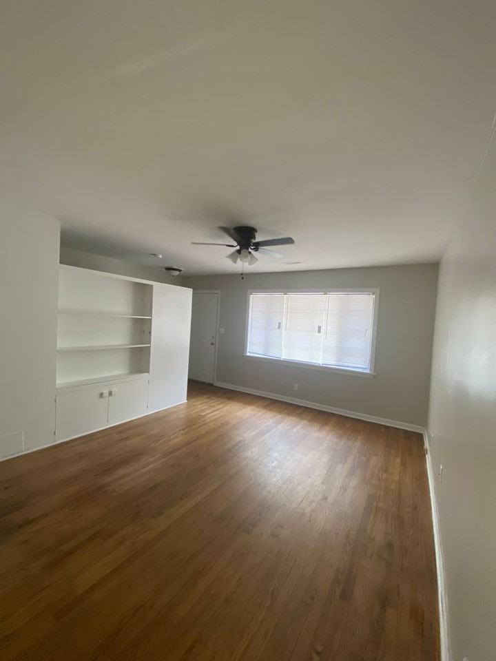 1205 Christine Ave - Photo 3 of 9