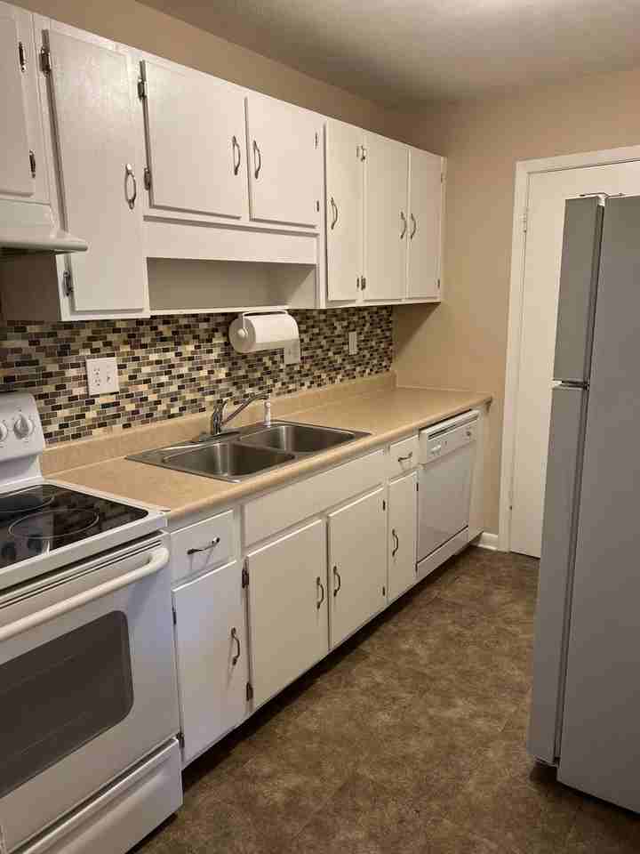 309 Loudon Rd #433 - Photo 3 of 18