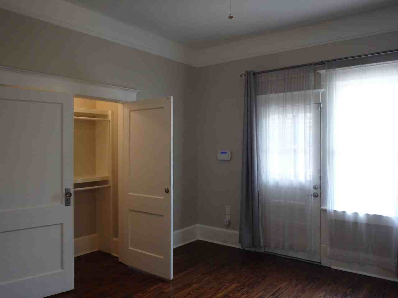 325 E 49th St - Photo 7 of 19